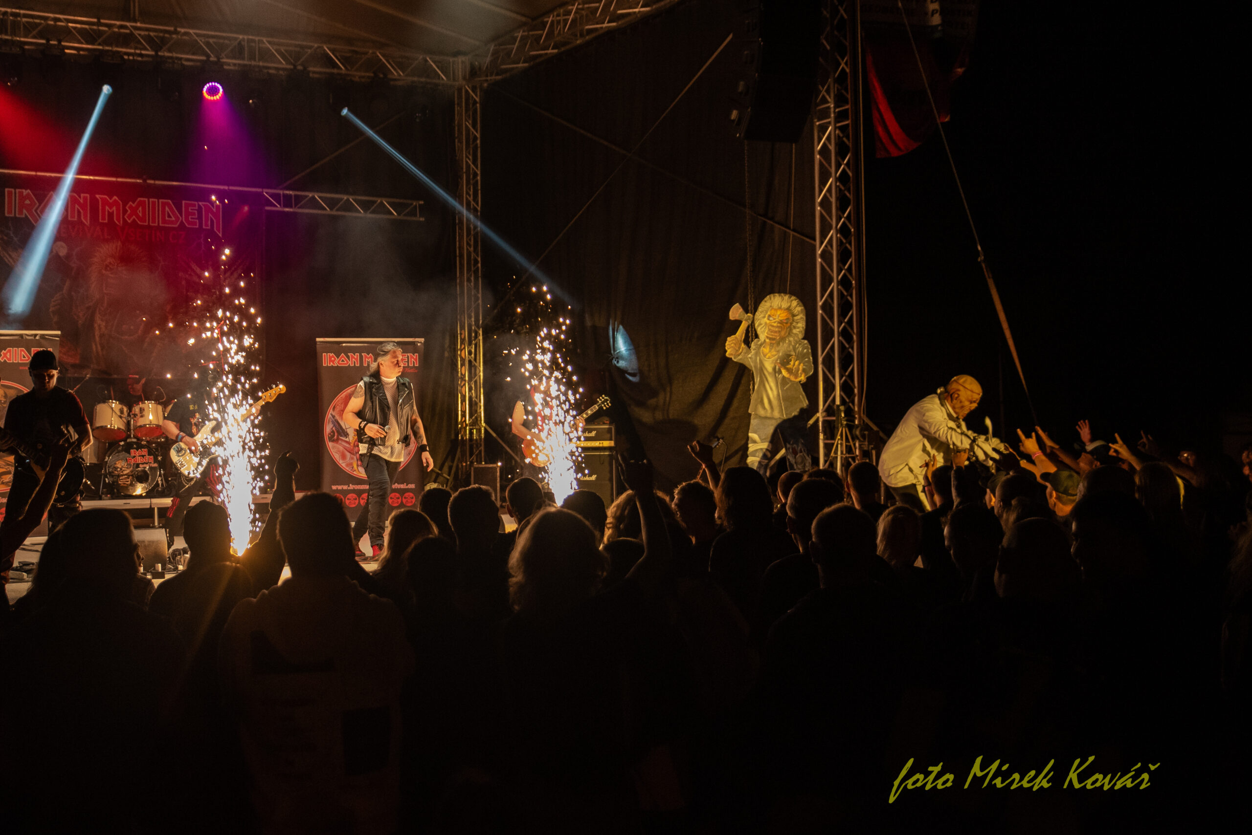Promo_53_Live